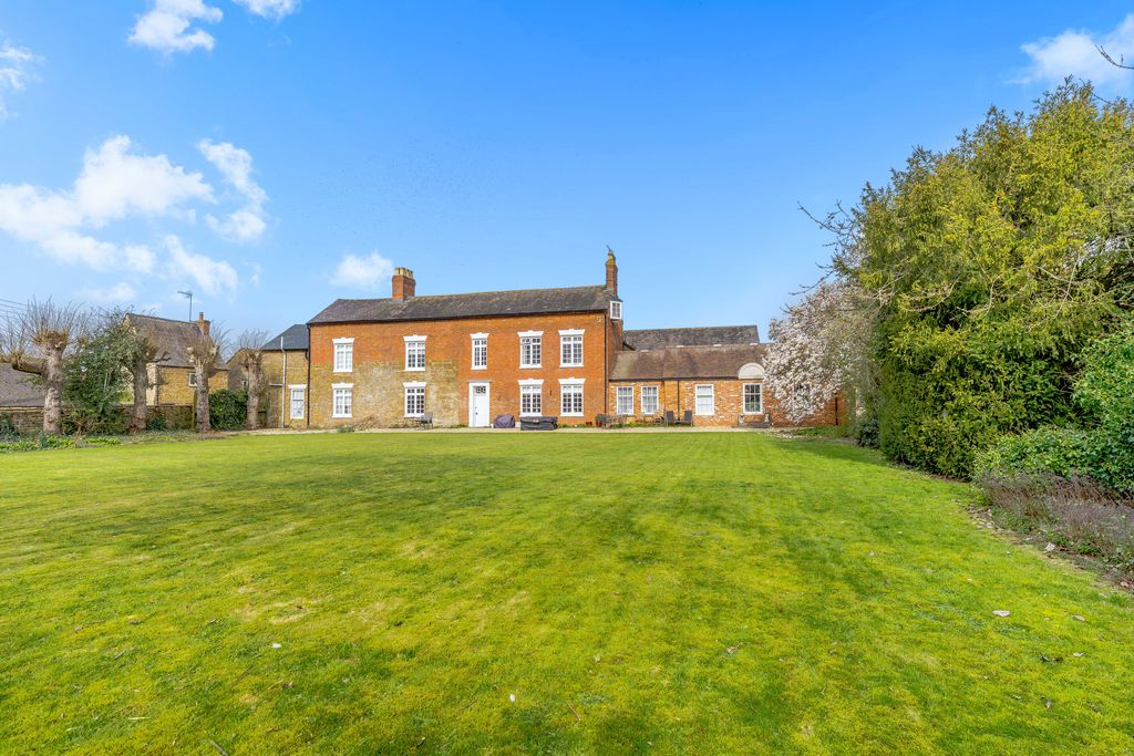 Meadow Drive Middleton Cheney